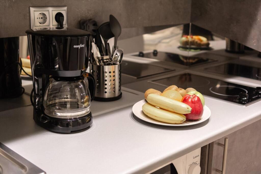 Apartment A11 Pristine & Comfy Near Plaka & Parthenon *